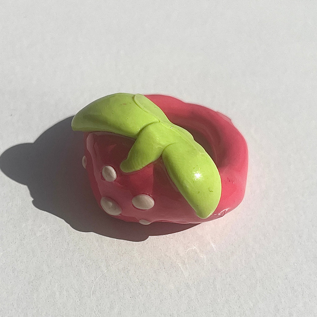 Strawberry Ring 🍓